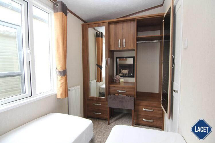 Pemberton Park Lane